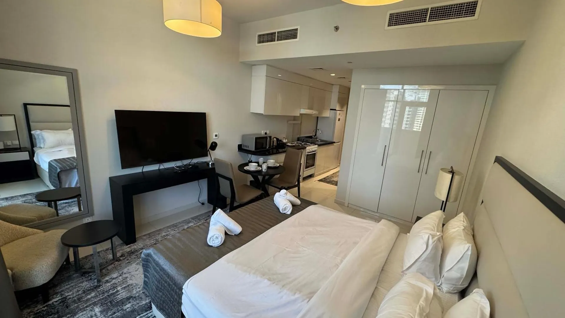 דובאי Trendy & Comfy Studio Getaway